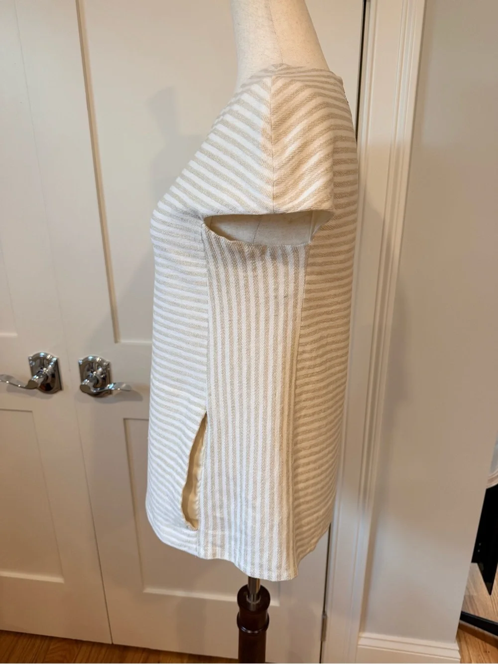 L'AGENCE Beige & White Striped Cap-Sleeve Top - Picture 8 of 15